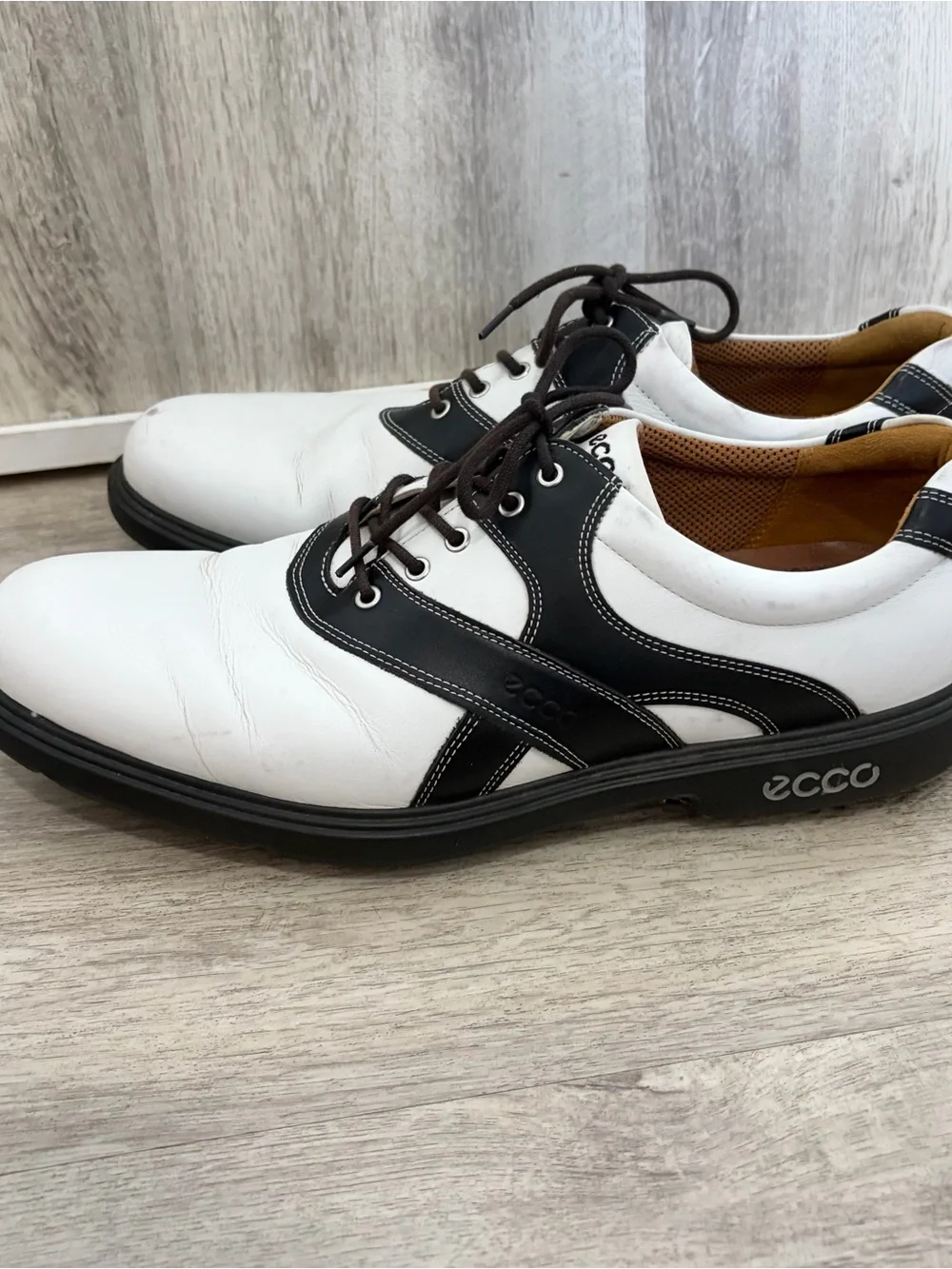 ECCO Golf Shoes White Black Leather Spikes Men's Size 46 - 12 -  12.5 Preppy